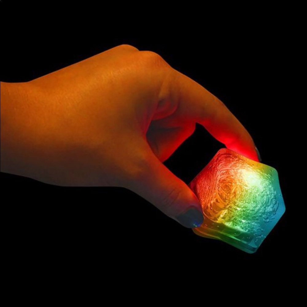 💜⚡️12 per box Fun Flashing Ice cubes⚡️💜